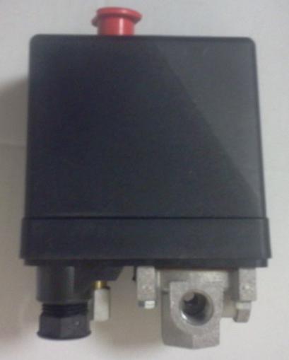 Pressostato NEMA 1/4" trifase 4 vie con pulsante Start / Stop
